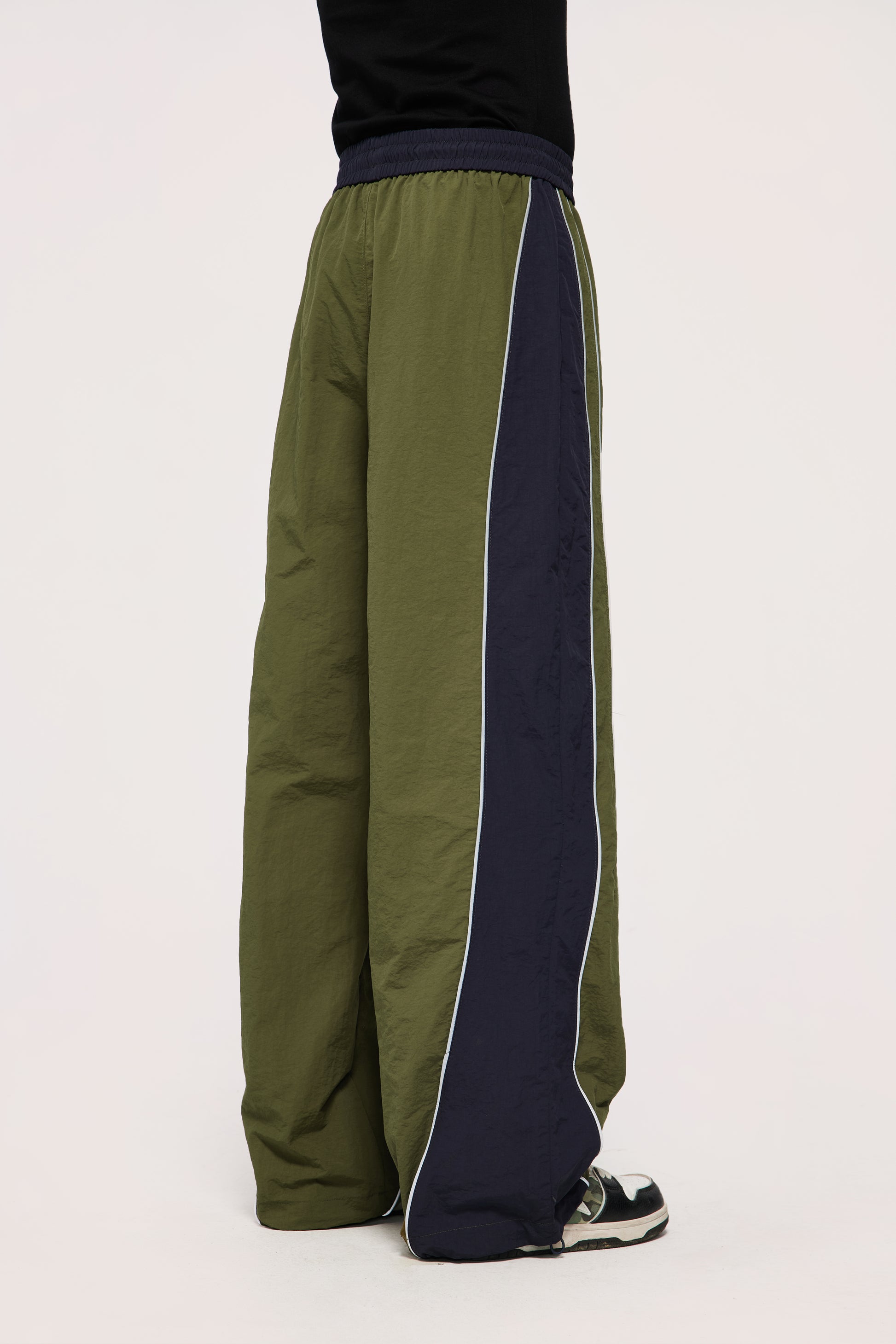 jogging baggy