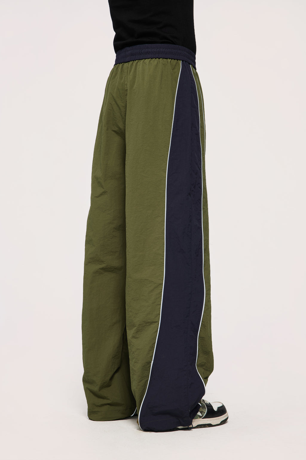 jogging baggy