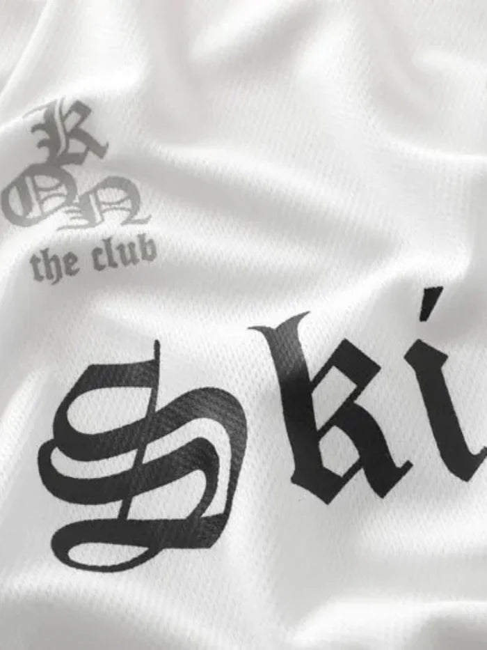 t-shirt streetwear vintage "skicen" détail zoom graphisme/logo