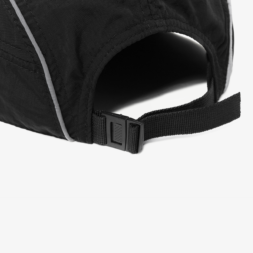 casquette a l'envers noir