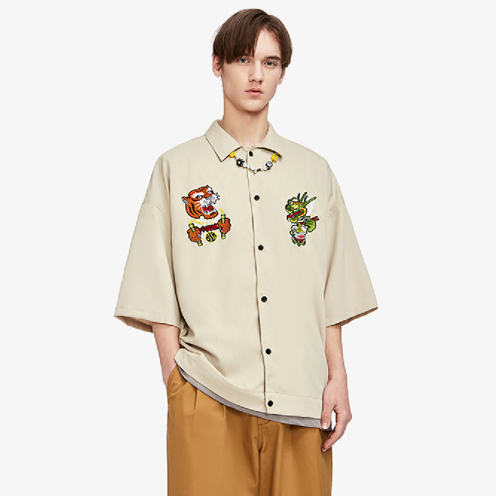 chemise avec tigre