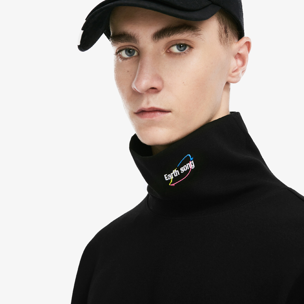 col roulé streetwear