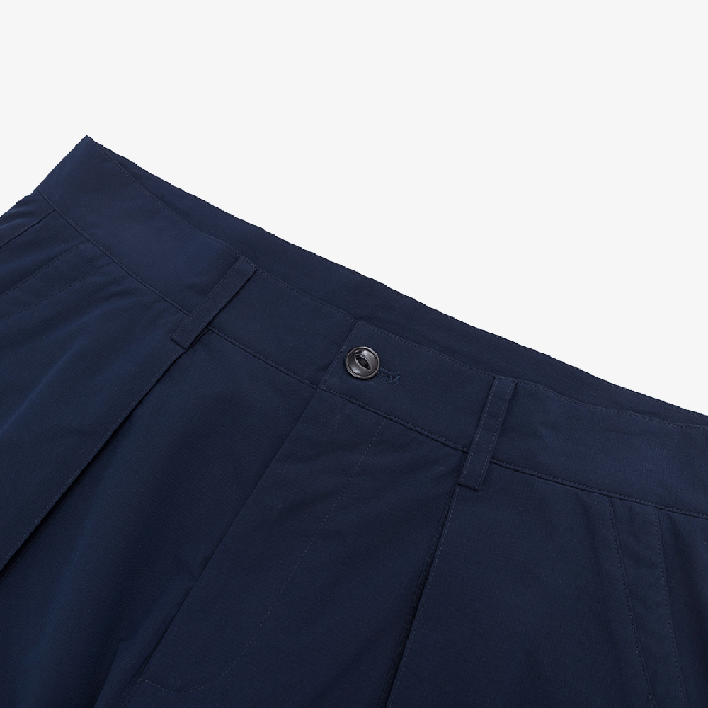 short cargo jean