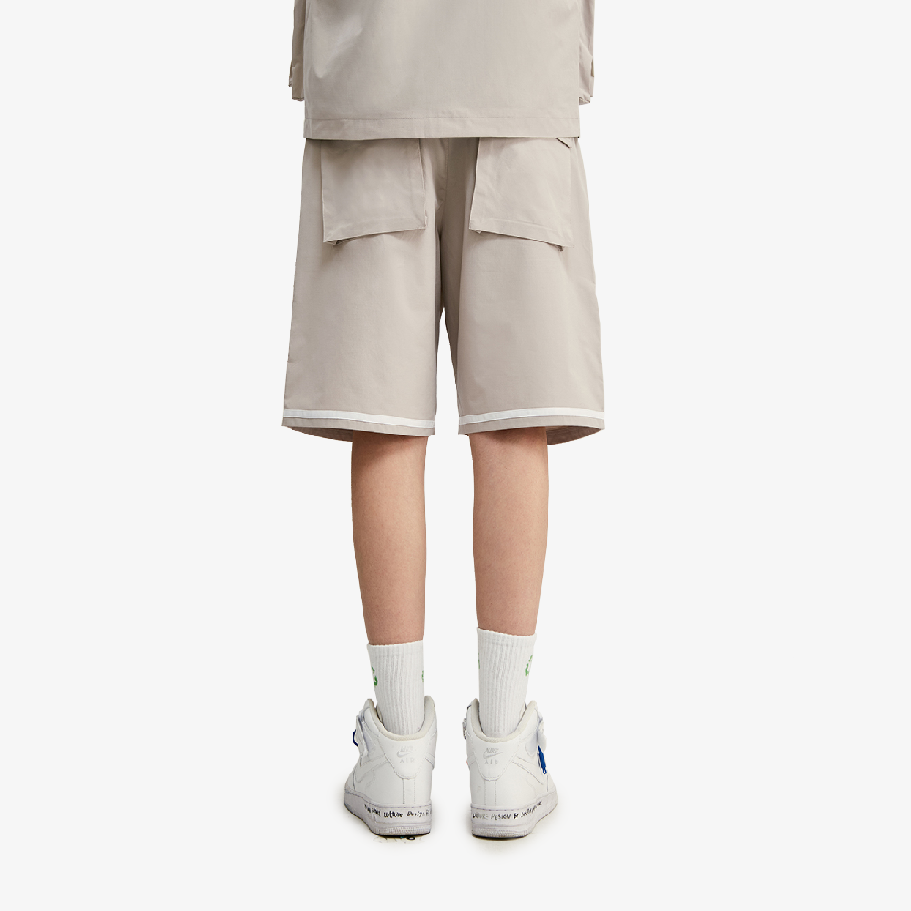short large beige