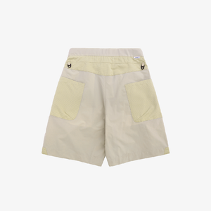 short streetwear beige