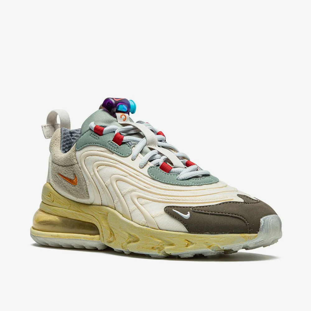 sneakers streetwear